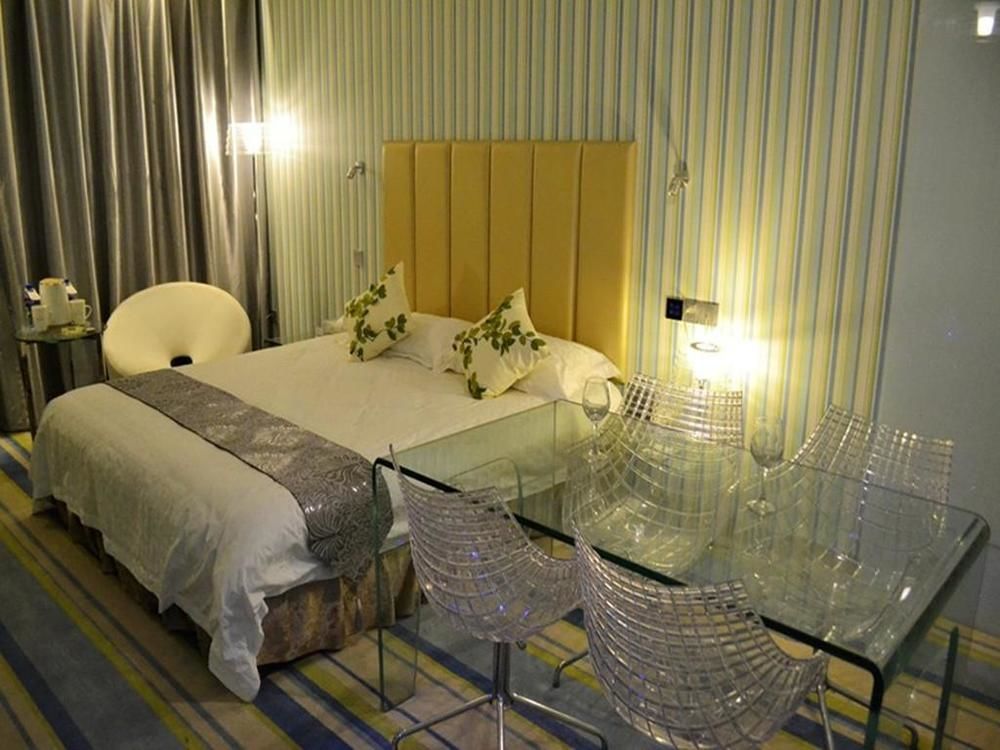 Victoria Hotel Luoyang  Exterior photo