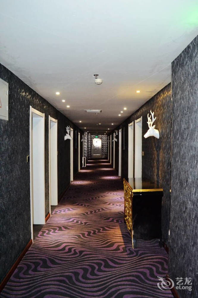 Victoria Hotel Luoyang  Exterior photo