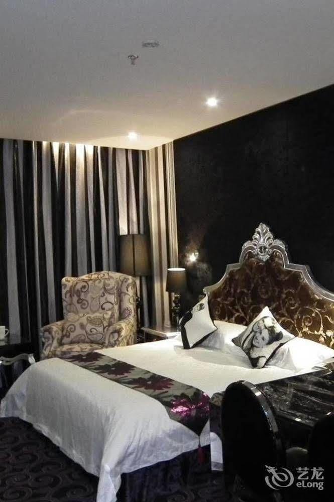 Victoria Hotel Luoyang  Exterior photo