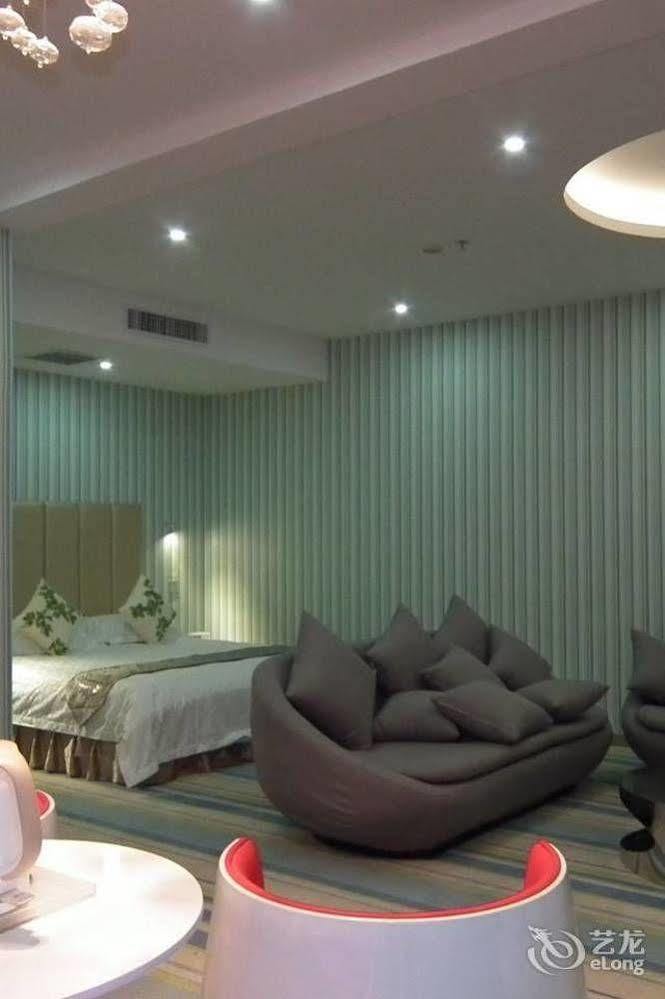 Victoria Hotel Luoyang  Exterior photo